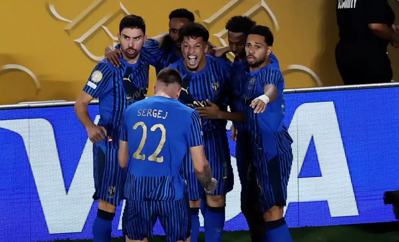 فابريزيو رومانو: مهاجم الهلال على وشك الرحيل - 365Scores