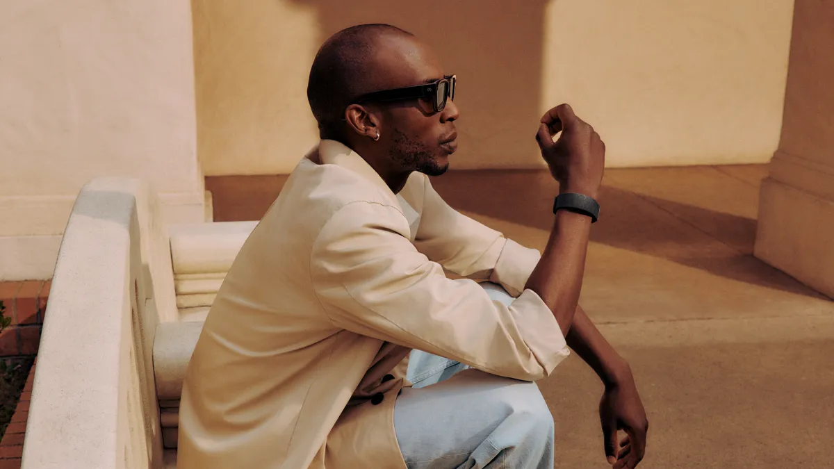 ميتا توقف التوسع الدولي لنظارات راي بان للعرض