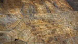 هيلجروف وهيفي مينيرالز توقعان اتفاقية لمعالجة المخلفات