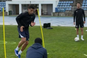 وصل جواو كانسيلو إلى برشلونة لإكمال إعارته من نادي الهلال السعودي.