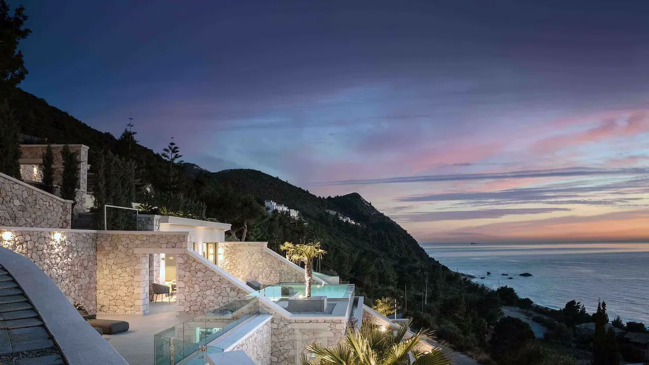 ١٣ مكان رومانسي على Airbnb في أوروبا يجب على العشاق حفظه