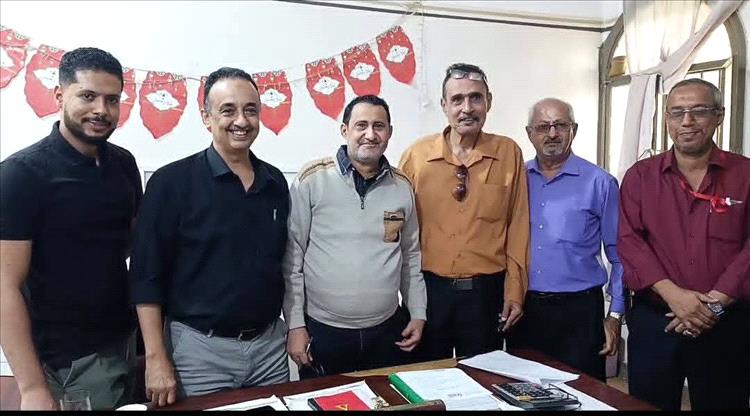 إجراء عملية الاستلام والتسليم بين المديرين السلف والخلف لمستشفى الأمراض النفسية بعدن