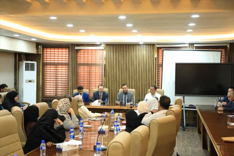 محافظ عدن يناقش مع منظمات المجتمع المدني تعزيز الأمن ودعم التنمية