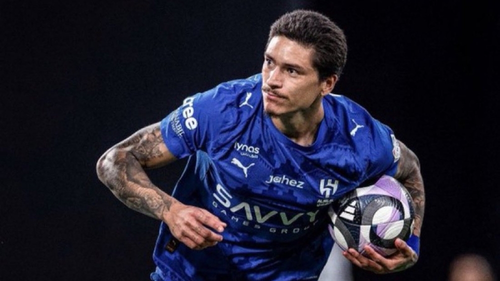 عاجل.. نيفيز يقلب الطاولة على إدارة الهلال بعد صفقة بنزيما ومصادر تكشف عن سبب الغضب وكلمة في العقد تغير كل شيء