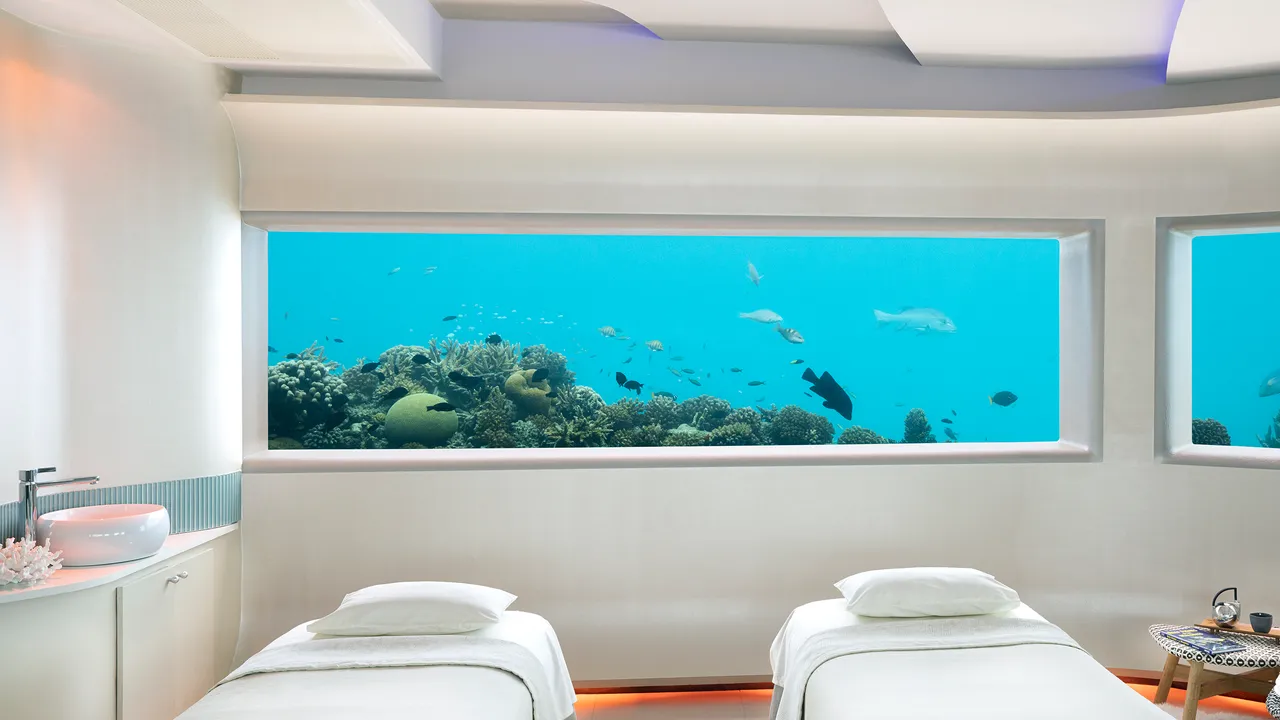 فنادق تحت الماء تضفي معنى جديداً على عبارة غرفة بإطلالة