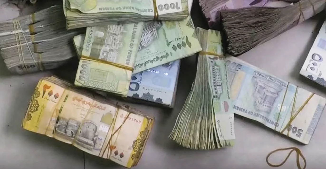 معلومات هامة عن المسؤولين عن أزمة السيولة الكبيرة في عدن