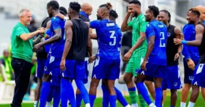 «أبطال أفريقيا»: الهلال السوداني يتأهل إلى ربع النهائي في الصدارة… وصن داونز يرافقه في الطريق