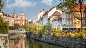 أجمل 50 مدينة في العالم من أمستردام إلى يريفان