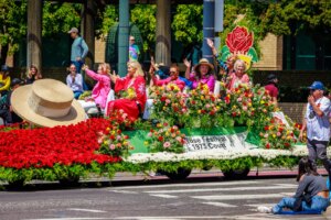 أين تسافر هذا الربيع للاستمتاع بأواخر موسم التزلج، مهرجانات الأفلام، أو احتفالات الجاز