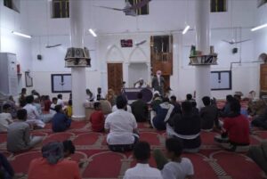 اخبار المناطق – مؤسسة وادي دوعن للتنمية تستضيف الشيخ صالح باكرمان في جلسة للإفتاء