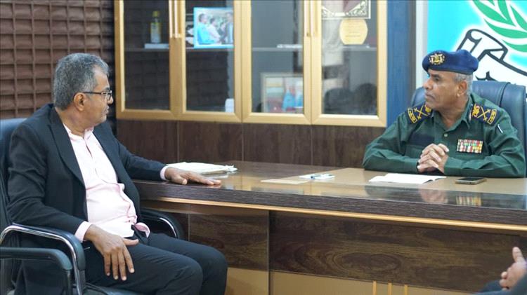 اللواء مسعود يتفقد عدد من الوحدات والإدارات الأمنية بعدن ويشيد بالجهود المبذولة من الأشقاء بالمملكة في الترتيبات الأمنية