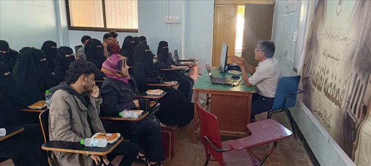 جامعة عدن ومؤسسة صون تحتفيان بفن النحت ضمن “فضفضة ثقافية”