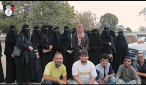 اخبار عدن – لتعزيز روح التكافل الاجتماعي.. طلاب كلية التربية في عدن يزورون دار كبار السن