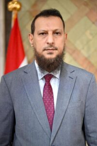 اخبار عدن – محافظ عدن المؤقت يلتقي بمجموعة من الصحفيين والناشطين ويستعرض خطة التغييرات الإدارية.