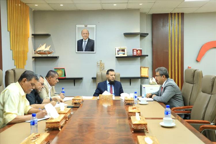 محافظ عدن يؤكد أهمية دور هيئة المواصفات والمقاييس وتعزيز جهودها في ضبط الجودة وحماية المستهلك