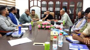 اخبار عدن – مكتب الصناعة والتجارة في عدن يعتمد خطة مراقبة استعداداً لشهر رمضان القريب.