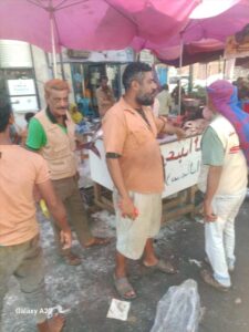 اخبار عدن – وزارة الصناعة والتجارة تواصل الجولات الميدانية لمراقبة الأسعار والأسواق في خورمكسر