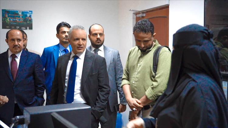 وزير الشؤون الاجتماعية والعمل يتفقد سير العمل ويرأس اجتماعًا لمناقشة أولويات المرحلة المقبلة.