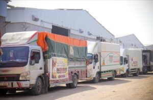 اخبار وردت الآن – إطلاق توزيع 2162 سلة غذائية في خنفر بأبين يستفيد منها أكثر من 13 ألف شخص