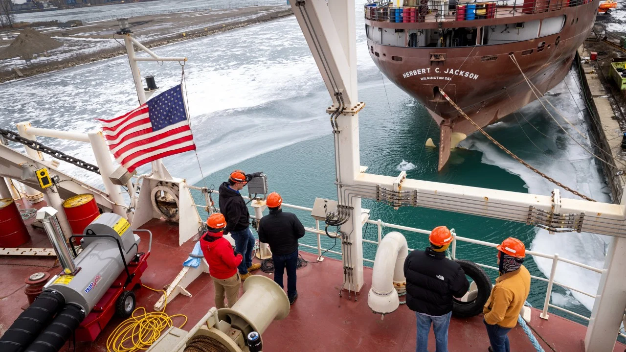 استراتيجية البحرية الأمريكية: الرسوم الجديدة من واشنطن تعيد هيكلة التجارة العالمية – شاشوف