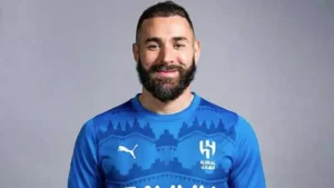 بعد يوم من مغادرته الاتحاد.. بنزيما: الهلال يمثل ريال مدريد في آسيا