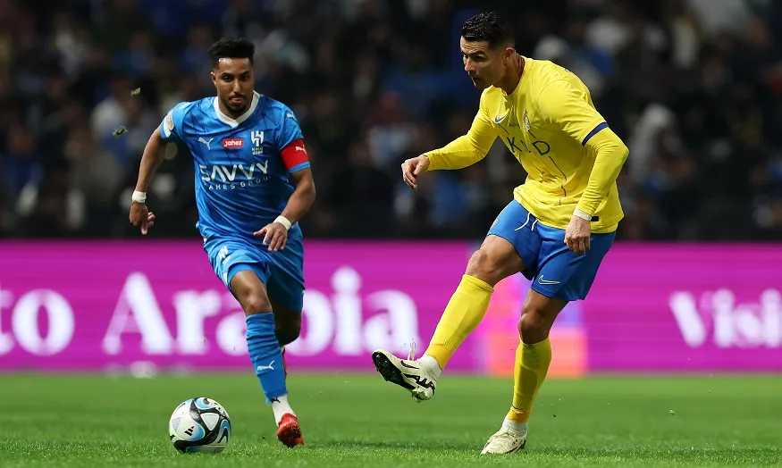 بنزيما يشعل النيران داخل النصر برسالة استفزازية إلى كريستيانو رونالدو - 365Scores