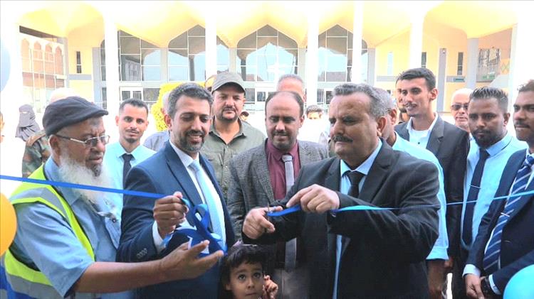 افتتاح مكتب لبنك حضرموت في مطار عدن الدولي لتعزيز الخدمات المصرفية للمسافرين