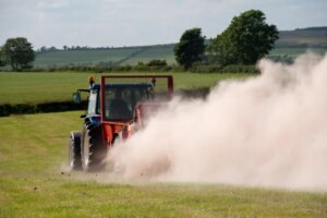 تيرا دوت المدعومة من جوجل ومايكروسوفت تستحوذ على منافس في إزالة الكربون