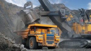 خرق الأسطورة: لماذا لا يدل تغيير الزيت بانتظام على استخدام زيت منخفض الجودة