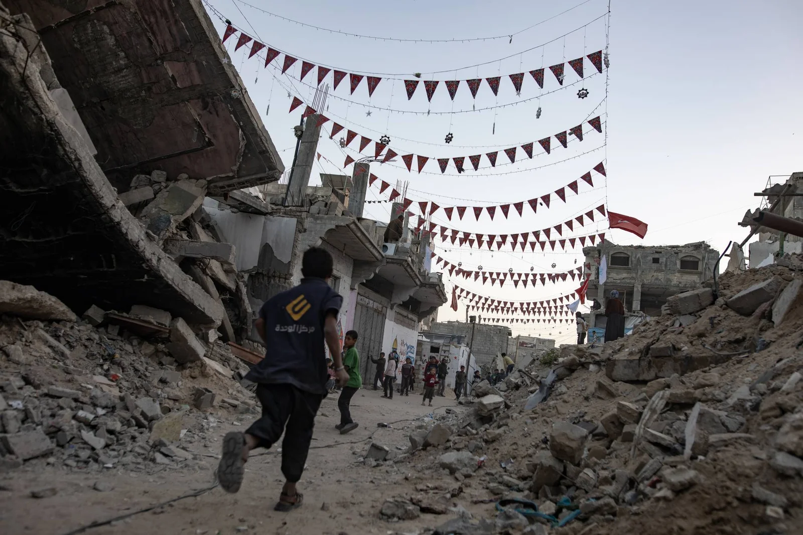 رمضان في غزة: قصص العيش تحت ظروف غير إنسانية – بقلم شاشوف