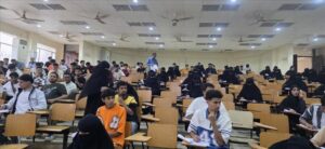طلاب كلية العلوم الإدارية في جامعة عدن يثمنون جودة سير الامتحانات والأداء الأكاديمي
