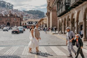 عادوا للتو من: شهر عسل كوري في سيول و جيجو