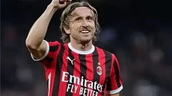 لوكا مودريتش يعلق على انتقال كريم بنزيما إلى الهلال