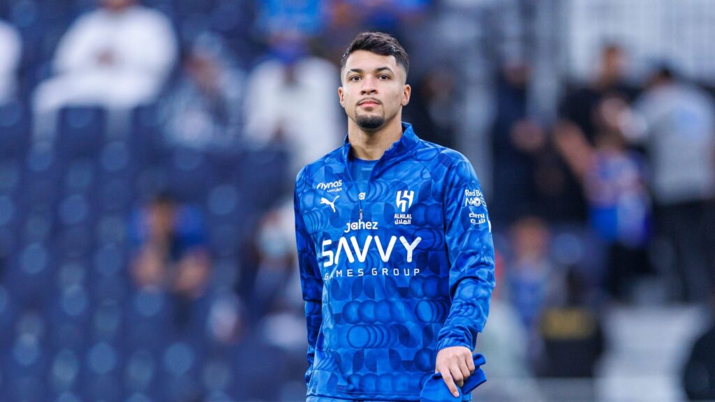ماركوس ليوناردو: الهلال صدم بعرض نابولي، وغضب إنزاجي بسبب اللاعب