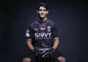 ياسين بونو يتغيب عن تمارين الهلال قبل اللقاء مع شباب الأهلي في آسيا