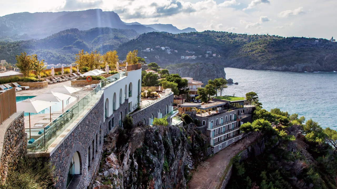 أفضل 18 فندقًا صديقًا للعائلة في مايوركا للأطفال الصغار والمراهقين وجميع الأعمار بينهما