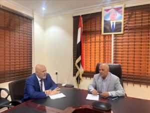 اخبار عدن – وزير المياه والبيئة يبحث مع محافظ تعز القضايا المتعلقة بالمياه والبيئة في المحافظة