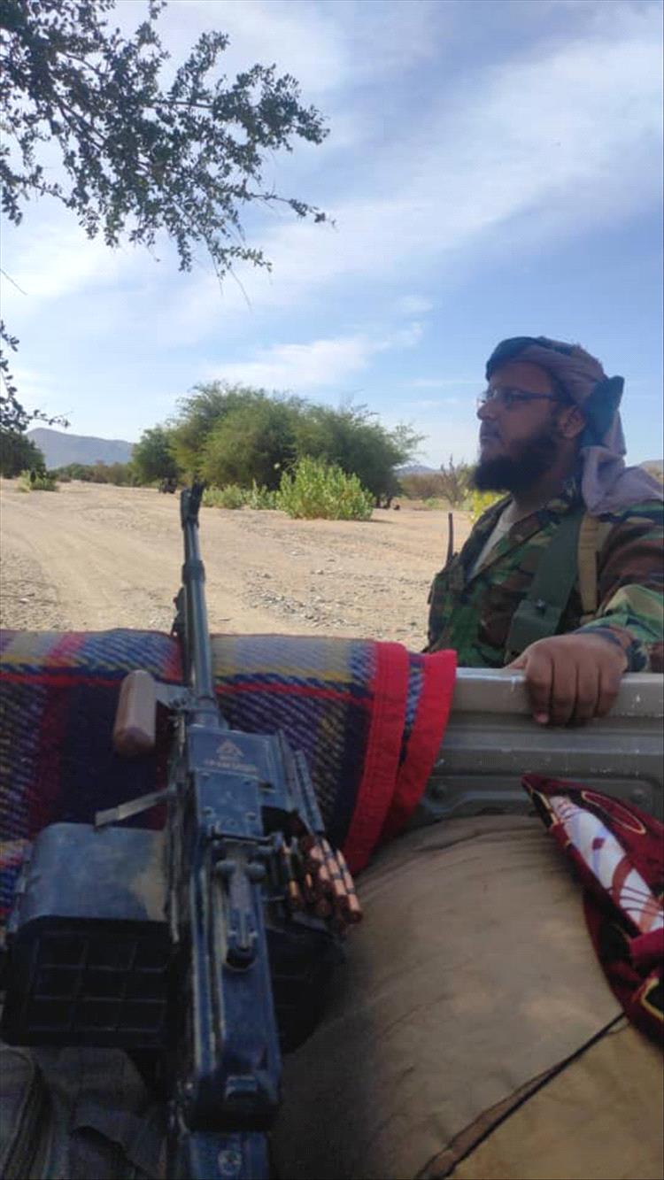 بعد قرار تغييره.. توتر داخل اللواء الرابع مشاة في شبوة ودعوة عاجلة للضباط للتجمع في معسكر العلم