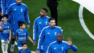 تقلص احتمالات مشاركة ناصر الدوسري في مباراة الكلاسيكو بين الهلال والأهلي.