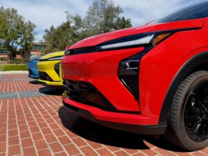 جنرال موتورز تتبنى استراتيجيات للتكيف مع عدم اليقين في سوق السيارات الكهربائية من خلال شيفروليه بولت