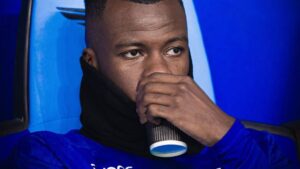 خبايا رفض تمبكتي للعروض الأوروبية وفشل صفقة عبد الحميد مع الهلال | كووورة