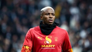 فيديو يوضح كيف حال المال دون انضمام فيكتور أوسيمين للهلال واستعداد نجم عالمي بارز للانضمام قريباً إلى دوري روشن – عرب فايف