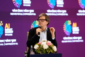 لُقاحات AMI لِـ يان لوكون تجمع 1.03 مليار دولار لبناء نماذج عالمية