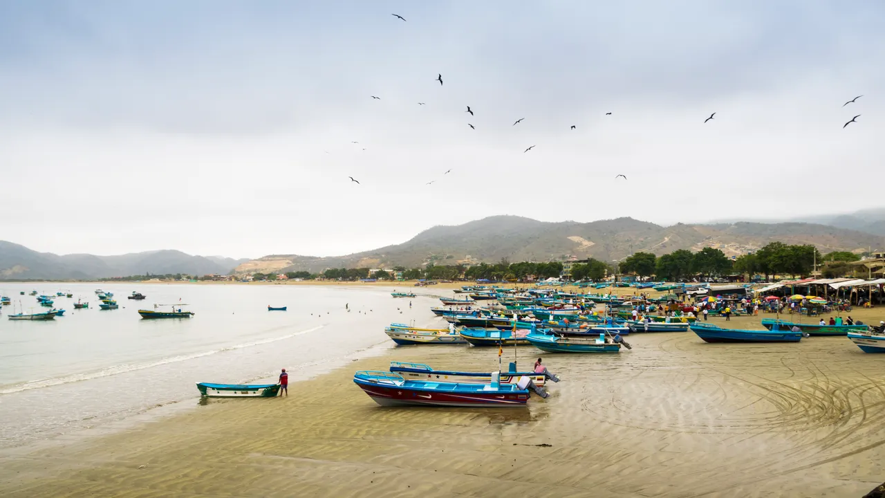 هل من الآمن السفر إلى الإكوادور؟ آخر المستجدات عن العمليات العسكرية الأمريكية