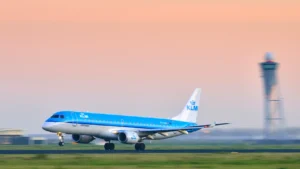 KLM تلغي أكثر من 150 رحلة بسبب استمرار ارتفاع أسعار الوقود