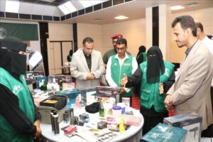 اخبار المدن – توزيع حقائب عمل للمتدربات في برنامج “سبل العيش” ضمن مشروع “بداية” في المكلا