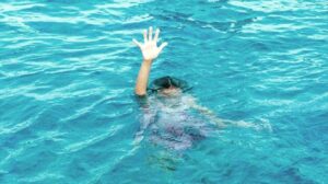 اخبار المناطق – غرق طفل في إب يؤدي إلى وفاته