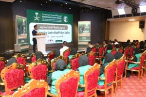 اخبار المناطق – مركز الملك سلمان يوزع حقائب العمل على المتدربات في برنامج سبل العيش بالمكلا