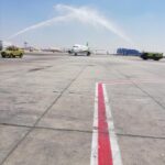 استقبال احتفالي لطائرة “المنصورة” التابعة لطيران عدن في مطار القاهرة