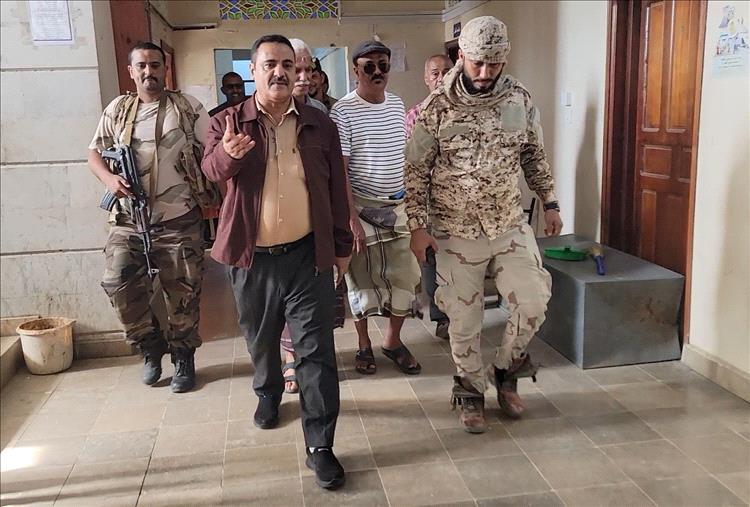 أخبار عدن - الداؤودي يشدد بإتخاذ إجراءات رادعة بحق المتقاعسين وغير الملتزمين بالدوام الرسم